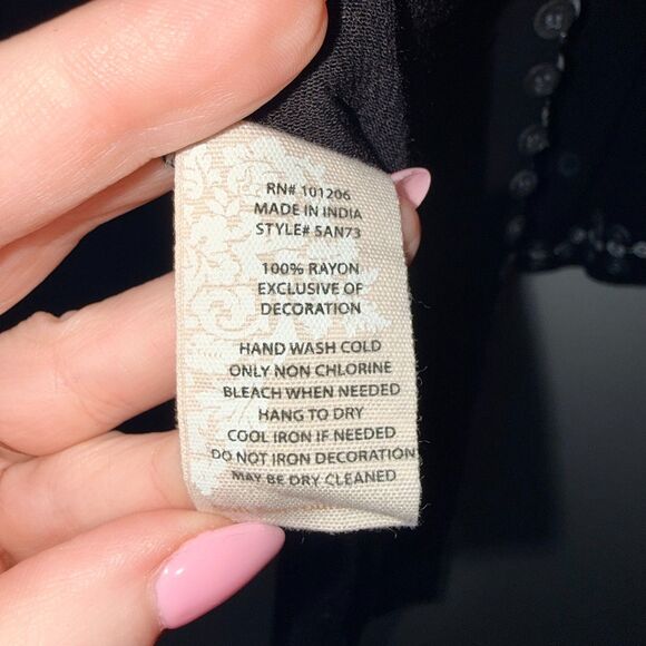 Soft Surroundings Rafina Gauze Longline Topper - Black 1X - Picture 11 of 11